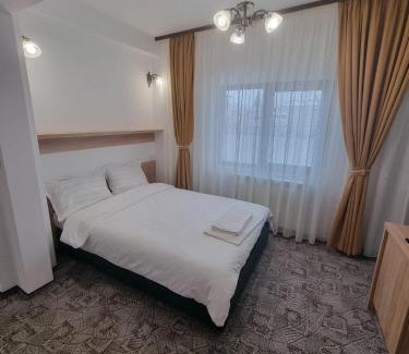 Piatra Neamt House | Budget-Friendly Stay at Pensiunea Domneasca by Armony