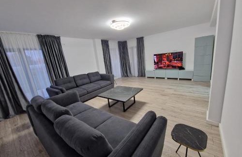 Lunguletu House | Discover Pensiunea Elysium: Kid-Friendly Retreat with Kitchen