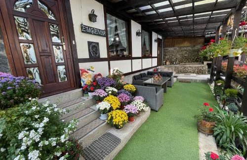 Bran House | Top-Rated Pensiunea Eugenia: Ideal for Families & Comfort