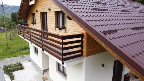 Moisei House | Top-Rated Pensiunea Floare de Colt with Family-Friendly Amenities