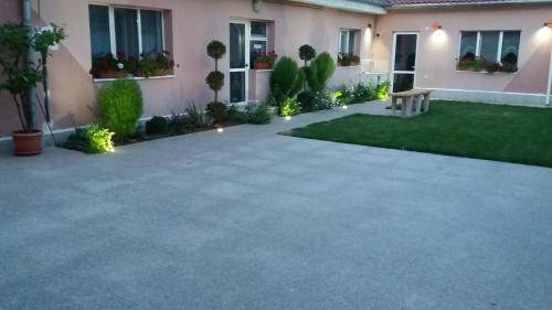 Hateg House | Guest Rated 10/10: Pensiunea Gheorghita with Family Amenities