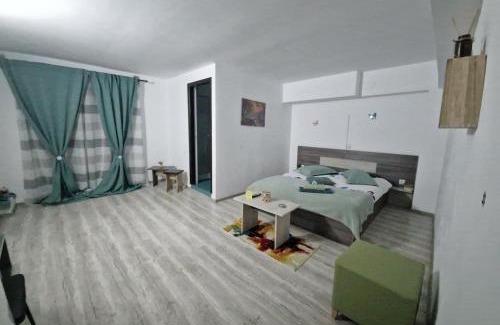 Moieciu House | Cozy Guest Houses in Braşov, Romania - Child Friendly Stays