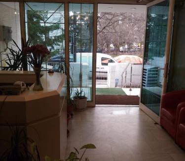 Kiseleff House | Family-Friendly Getaway at Pensiunea Helvetia - Rated 9/10