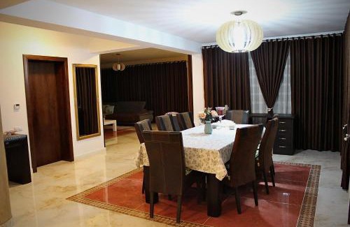 Sintereag House | Oceanfront Retreat at Pensiunea La Scridon - Rated 9.4/10