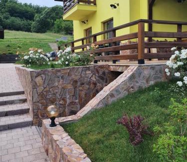 Boholt House | Top-Rated Pensiunea La Taica Iacob with Hot Tub & Kitchen