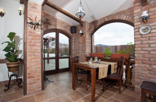 Ernei House | Discover Pensiunea Laci Csarda Ernei: 4-Star Family Retreat