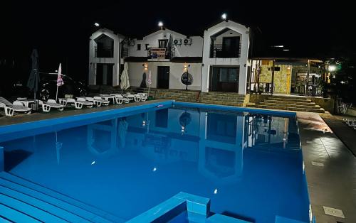 Valea Nucarilor House | Discover Pensiunea Maria: Oceanfront Retreat with Pool