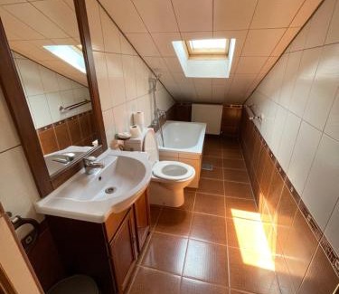 Nadab House | Affordable Family Retreat at Pensiunea Olympia Nădab