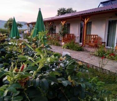 Poieni House | Oceanfront Retreat at Pensiunea Poezii Alese - 9.1/10 Rating