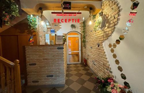 Ramnicu Valcea House | Guest Rated: Pensiunea Relax with Family-Friendly Amenities