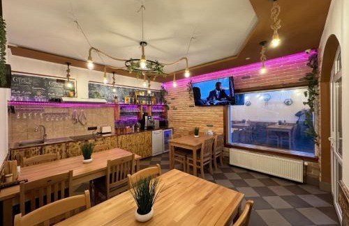 Ramnicu Valcea House | Guest Rated: Pensiunea Relax with Family-Friendly Amenities