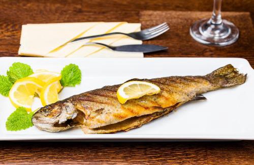 Eremitu House | Discover Pensiunea Restaurant Vándor: Pet-Friendly Retreat