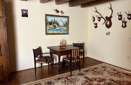 Crit House | Oceanfront Pensiunea Rozalia: Family-Friendly Retreat Awaits