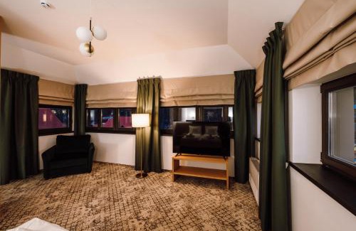 Sovata House | Discover Pensiunea Sylvania: 4-Star Comfort and Dining