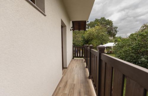 Slimnic House | Pensiunea Trei Stejari