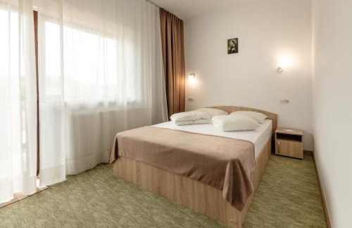 Slimnic House | Pensiunea Trei Stejari