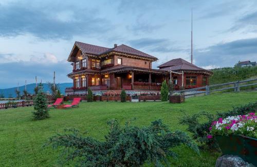Gura Raului House | Discover Pensiunea Turistică Vălari: 4-Star Family Retreat