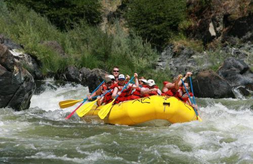 Stanesti House | Discover Pensiunea Valea Șușiței: Adventure Awaits You!