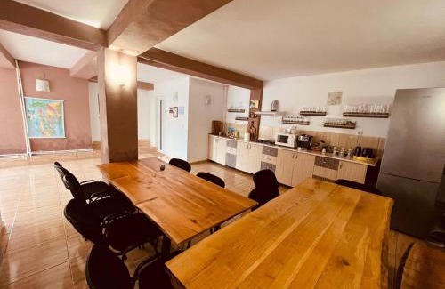 Bodesti House | Guest Rated 9.7 – Pensiunea Valu: Pet-Friendly Retreat