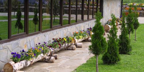 Bucsoaia House | Exceptional Guest Houses in Gura Humorului, Romania