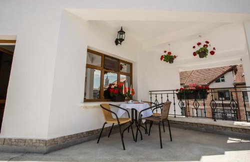 Deva House | Family-Friendly Retreat at Pensiunea Vila Europa