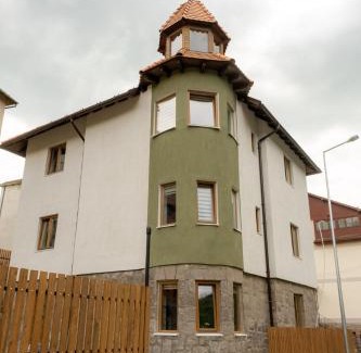 Baile Tusnad Hotel | Discover Pensiunea Violin Panzió: Family & Pet Friendly Stay