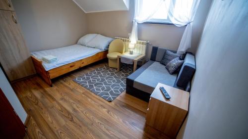 Goldap House | Pet-Friendly Retreat at Pensjonat D&B with Hot Tub Access