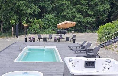 Daleszyce House | Relax at Pensjonat Leśny Dworek SPA & Garden in Nature