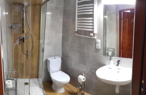 Busko-Zdroj Bed & Breakfast | Inviting Stay at Pensjonat Zamek Dersława with Breakfast