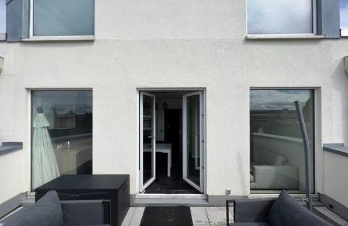 Dueren Apartment | Stunning Penthaus-Traum in Düren: Child-Friendly Retreat