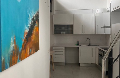 Ciutat Vella Apartment | Elegant 2-Room Penthouse at Plaza del Negrito