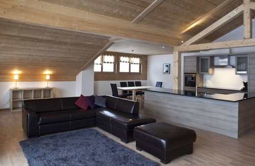 Morgins Apartment | Prime Penthouse in a Ski Resort with Spa & Hot Tub