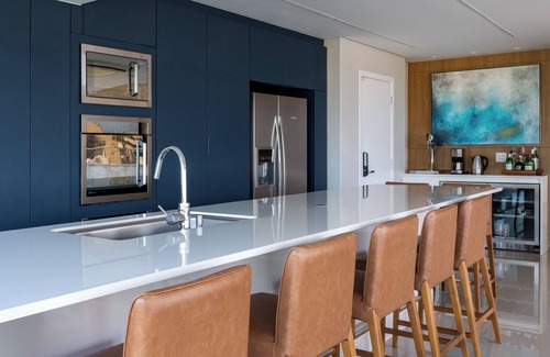 Praia de Sao Lourenco Apartment | Premium Penthouse with Ocean View & Private Pool Retreat