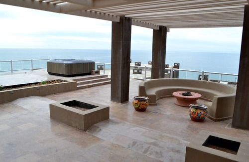 Puerto Penasco Condo | Exceptional Oceanfront Penthouse with Pool & Family Amenities
