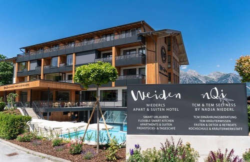 Schladming Apartment | Elegant Penthouse Suite with Breakfast at Apart & Suiten Hotel