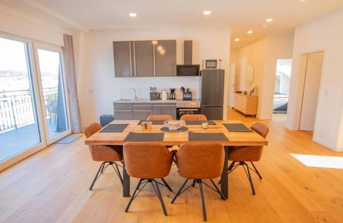 Maximin Apartment | Penthouse apartment above the rooftops of Trier
