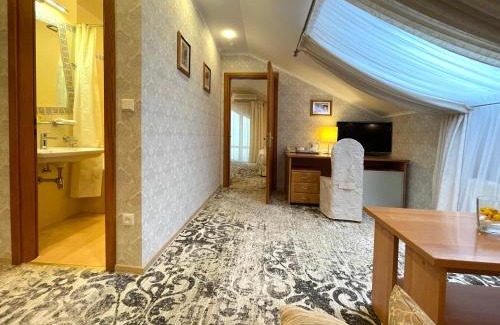 Lviv Hotel | Elegant Penthouse Apartment at Hotel Eney with Ocean View