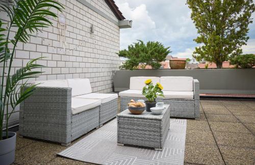 Weinheim Apartment | Ideal Getaway: IDEE Living Penthouse with Parking & Pets