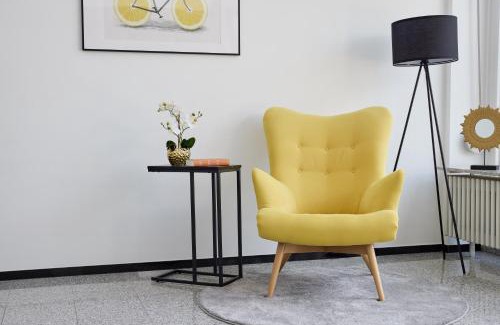 Weinheim Apartment | Ideal Getaway: IDEE Living Penthouse with Parking & Pets
