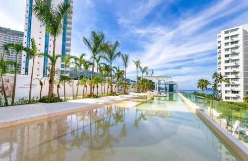 Costa Azul Apartment | Unforgettable Stay at Penthouse Armando's Le Club with Ocean View