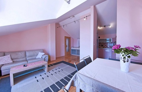 Stikovica Apartment | Beachfront Penthouse with Ocean View near Dubrovnik