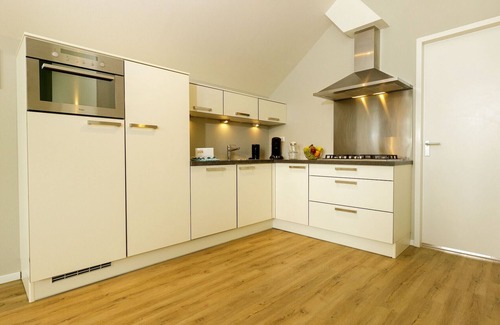 Heimbach House | Ultimate Penthouse Biggesee Retreat for 6 in Eifeler Tor