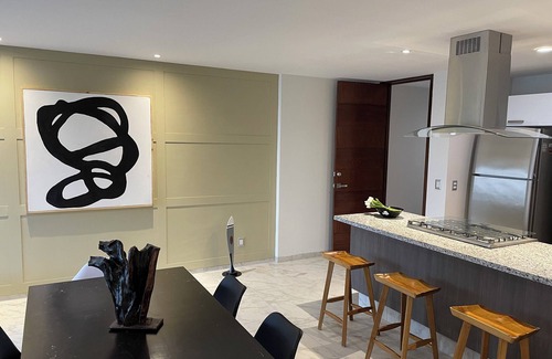Financial District Apartment | Penthouse Broad 3 BedRoom/Daily Cleaning