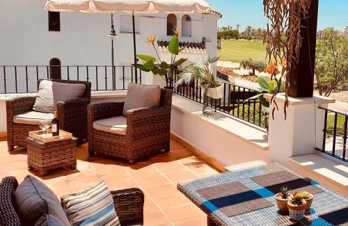 Roldan Apartment | Experience Penthouse Cálida: Oceanfront Bliss Awaits