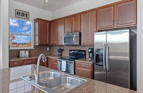 Meridian House | Elevated Comfort with Ocean View in Dove Valley