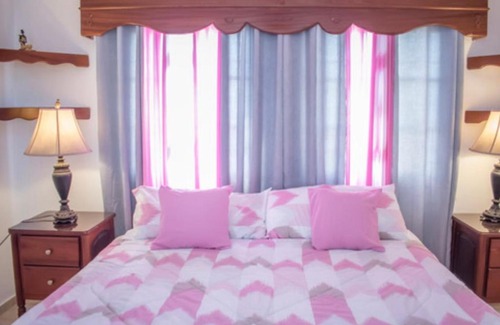 La Isabelita Apartment | Inviting Penthouse with Jacuzzi and Ocean View Retreat