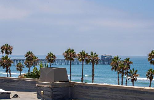 Townsite House | Oceanview Penthouse Condo at Beach Resort - 4-Star Retreat