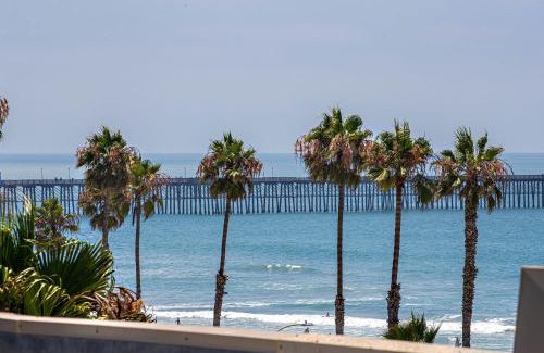 Townsite House | Oceanview Penthouse Condo at Beach Resort - 4-Star Retreat