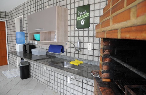 Praia do Morro Apartment | Elegant Penthouse Flat with Pool & Oceanfront Views