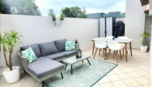 Furnas Apartment | Elegant Penthouse Furnas: Guest Rated 9.4/10
